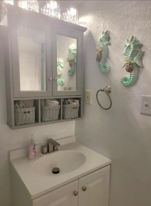 Entire Home By Siesta Key/Closed To Downtown Сарасота Екстериор снимка