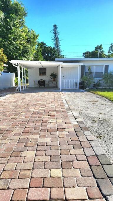 Entire Home By Siesta Key/Closed To Downtown Сарасота Екстериор снимка